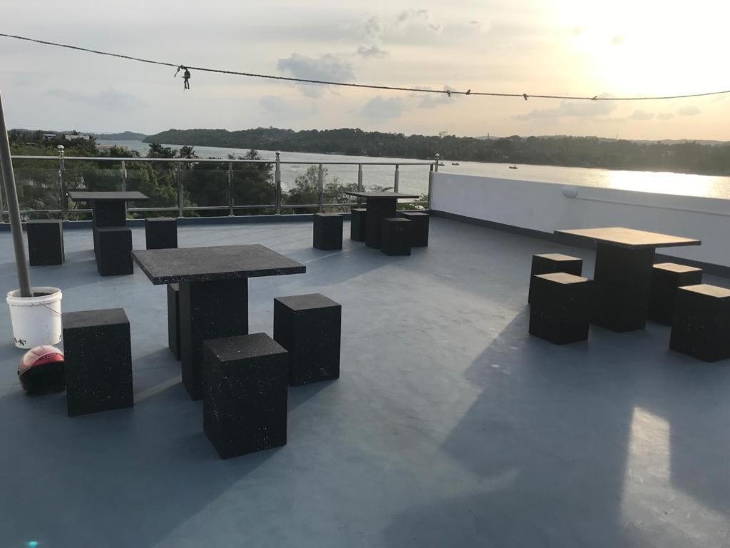 Holiday Villa Trincomalee Esterno foto